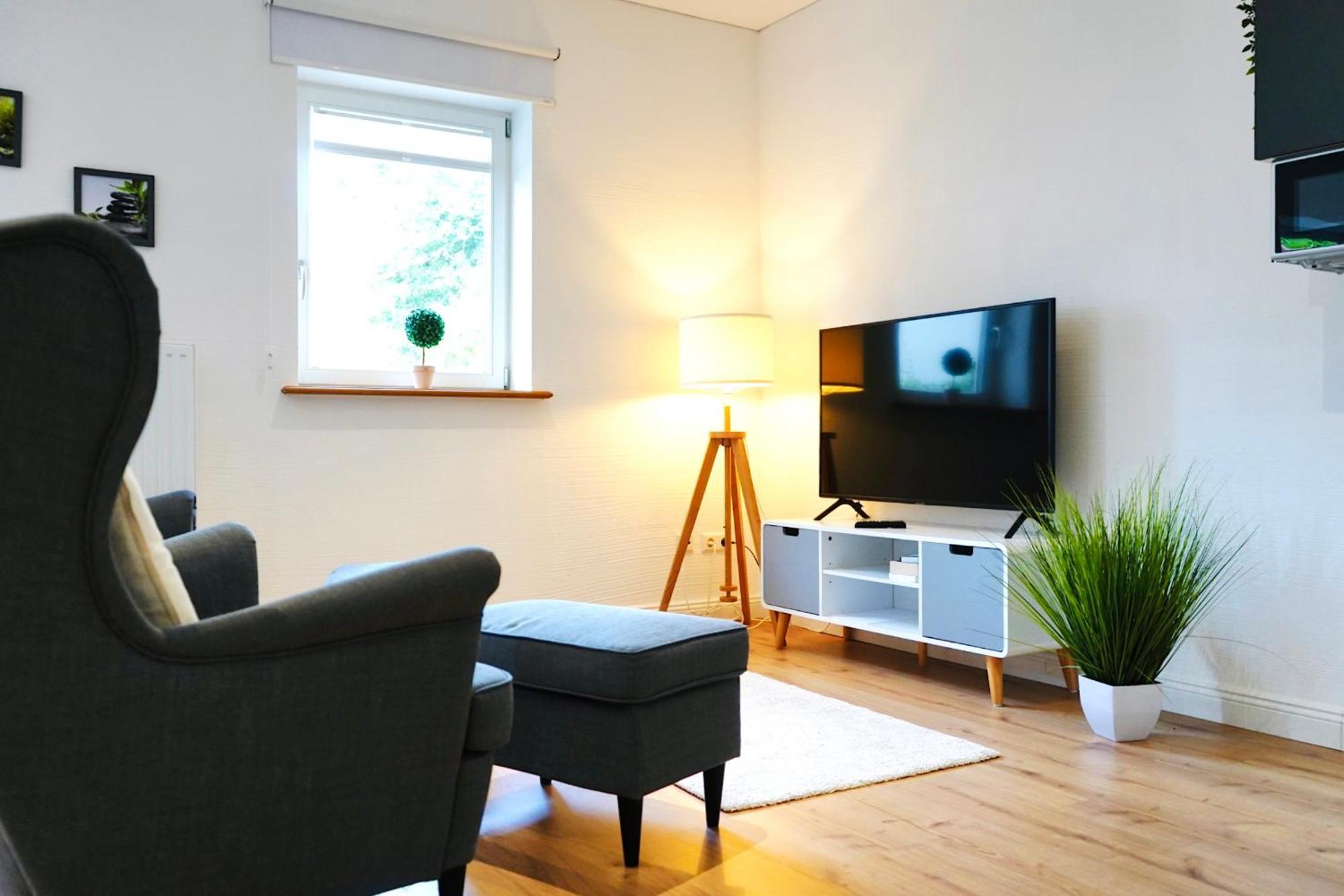 Altstadt Apartment II - Terrasse- Waschmaschine- Parkplatz ウォルフスブルク エクステリア 写真